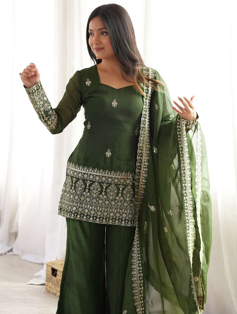 women embroidered long sleeves kurta palazzo set with dupatta - 22595389 -  Standard Image - 5
