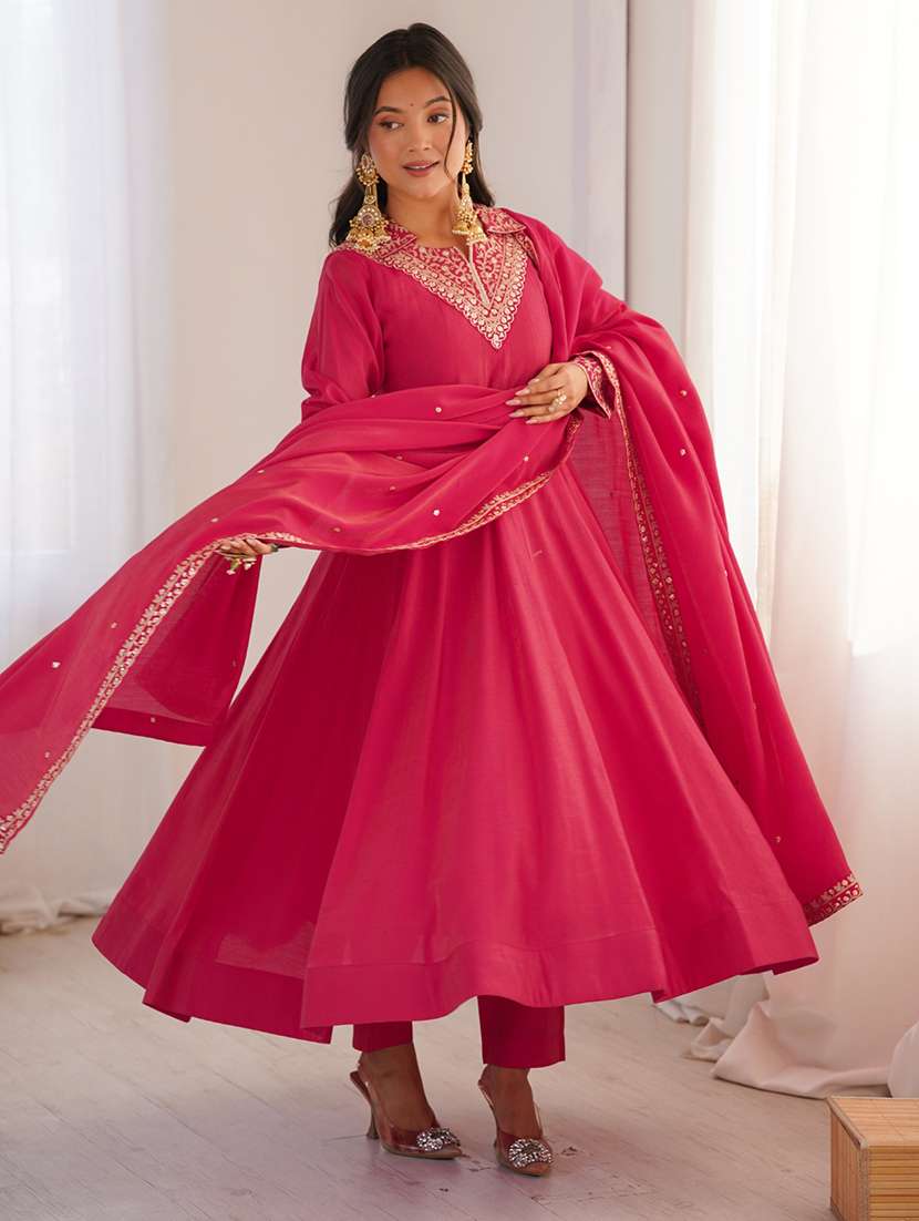 Women Embroidered Long Sleeves Kurta Pant Set With Dupatta - 22595394 -  Standard Image - 3