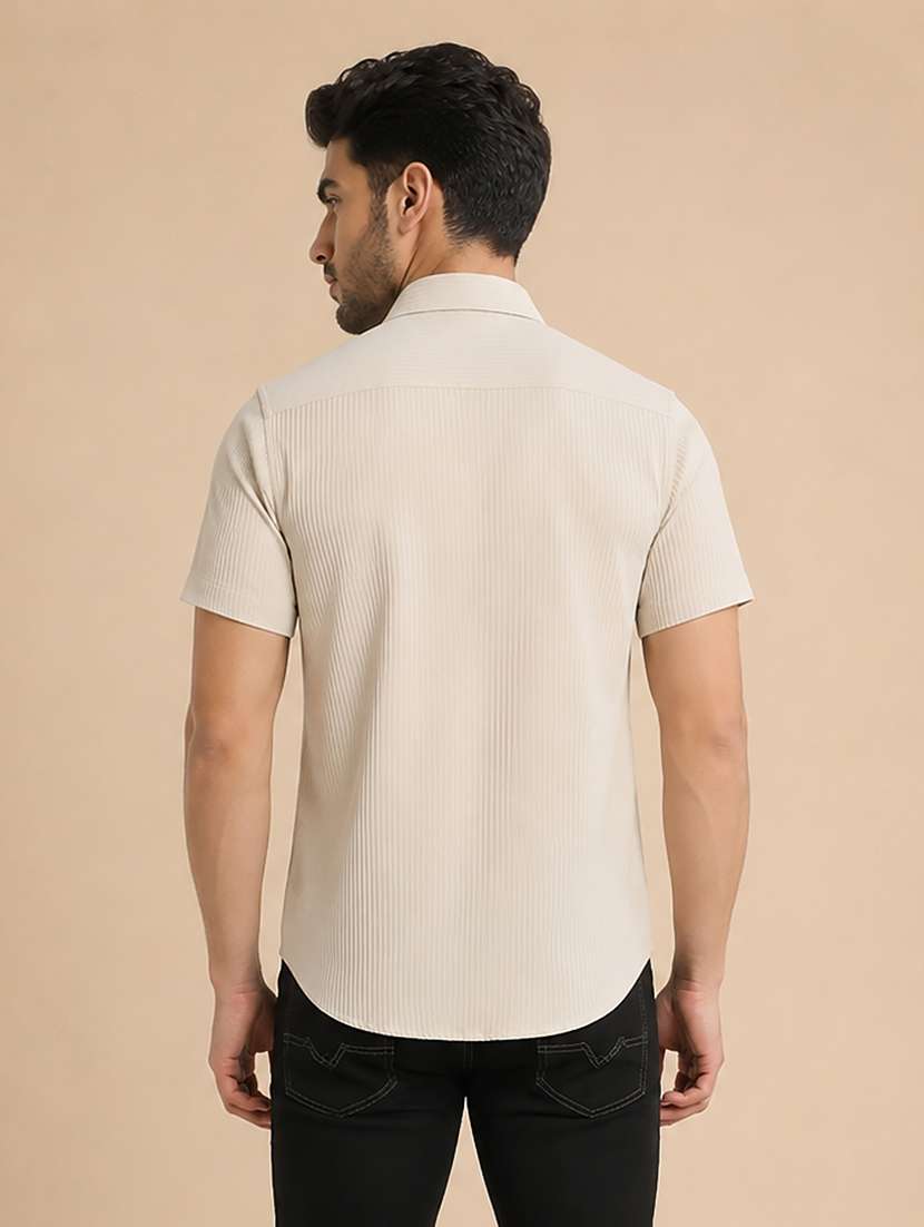 Men Textured Short Sleeve Regular Fit Casual Shirt - 22595579 -  Standard Image - 3