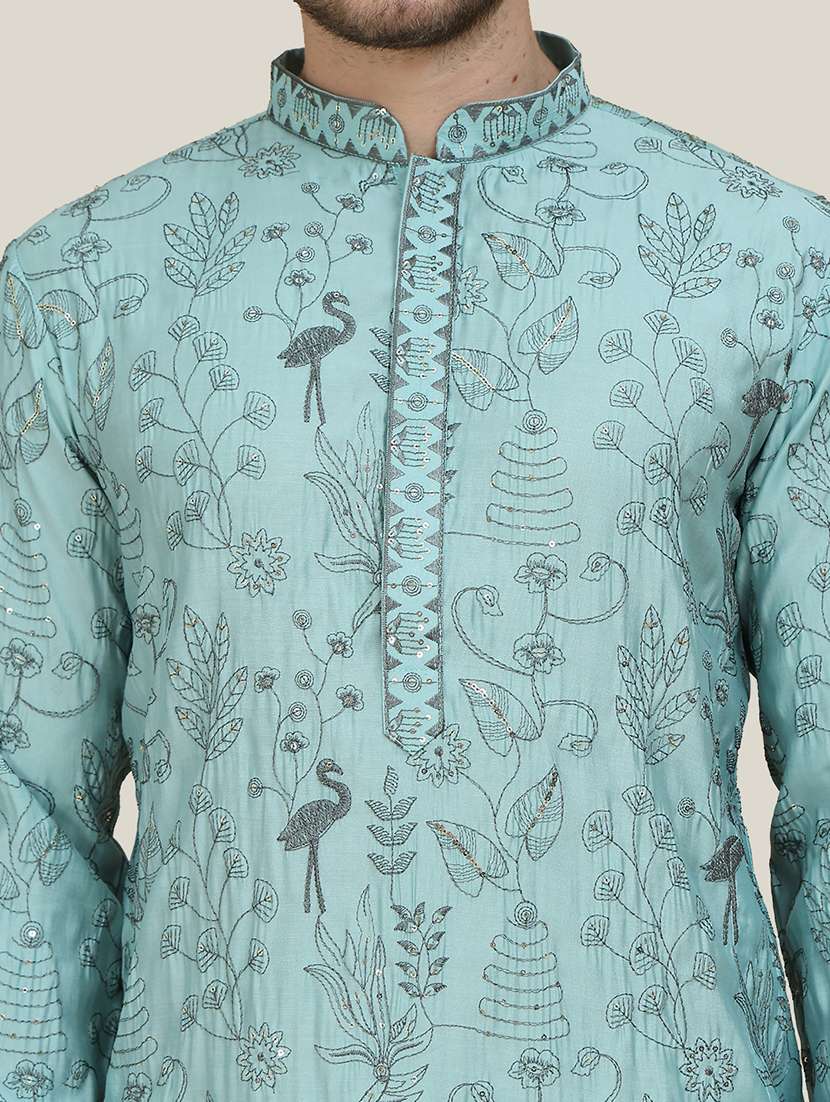 Men Embroidered Mandarin Neck Long Kurta - 22595928 -  Standard Image - 5