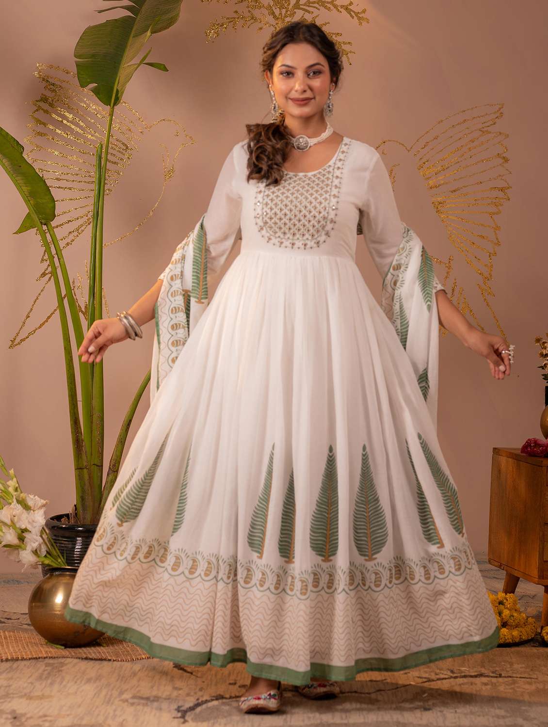 women printed three quarter sleeves kurta dupatta set