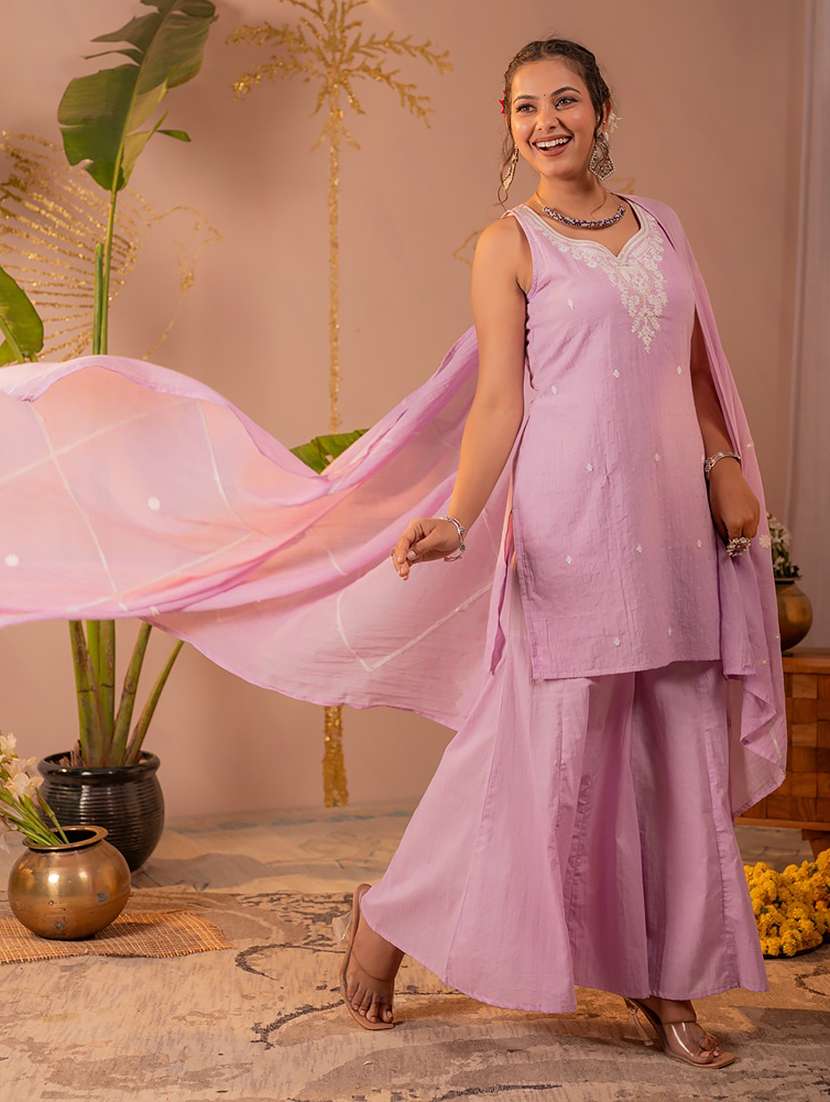 Women Embroidered Sleeveless Kurta Sharara Set With Dupatta - 22596004 -  Standard Image - 3