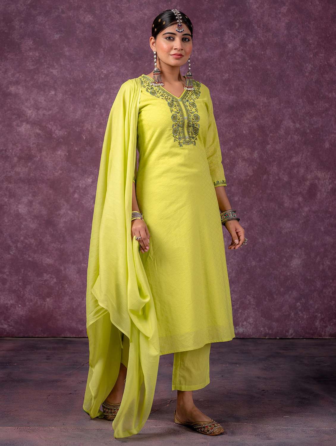 Women Embroidered Three Quarter Sleeves Kurta Pant Set With Dupatta - 22596008 -  Standard Image - 3
