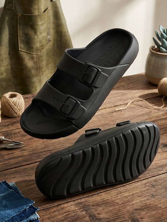 men solid slip on slider