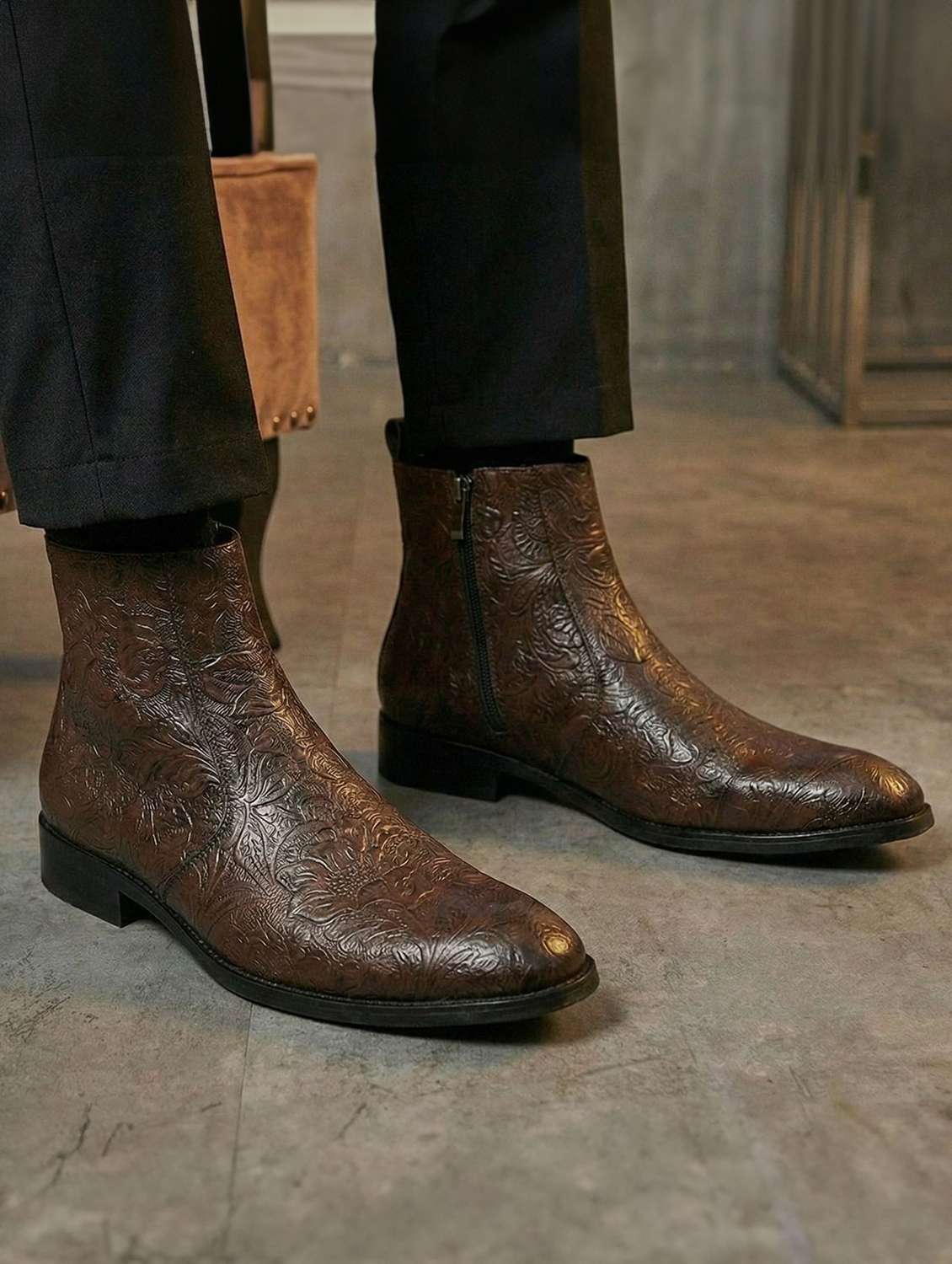 men textured high ankle boots - 22596198 -  Standard Image - 3