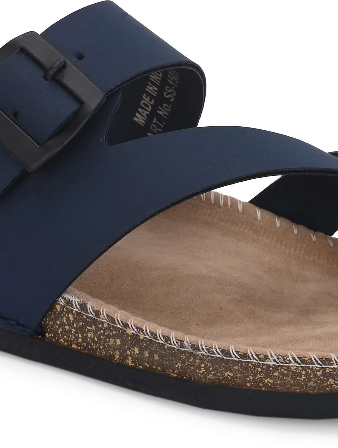 men solid one toe sandal - 22596231 -  Standard Image - 5