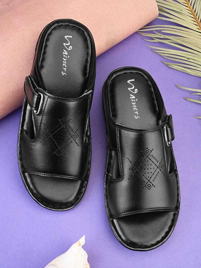 men textured slip on sandal
