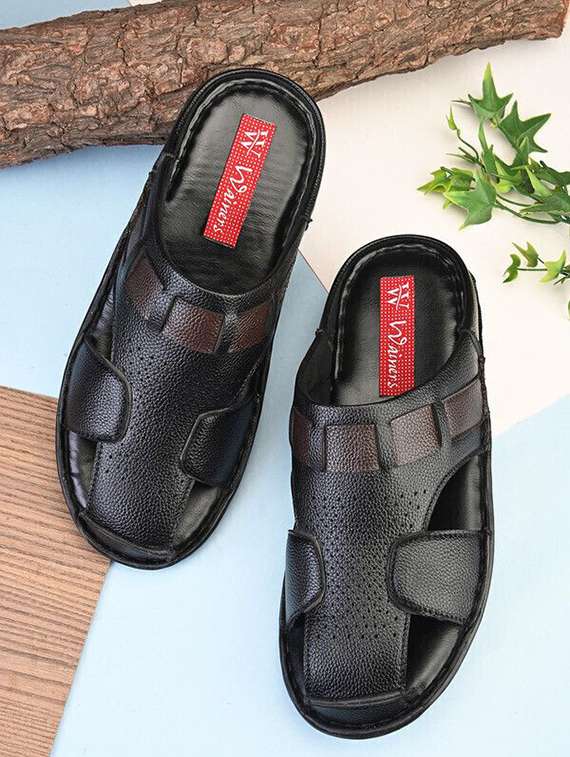 men textured slip on sandal