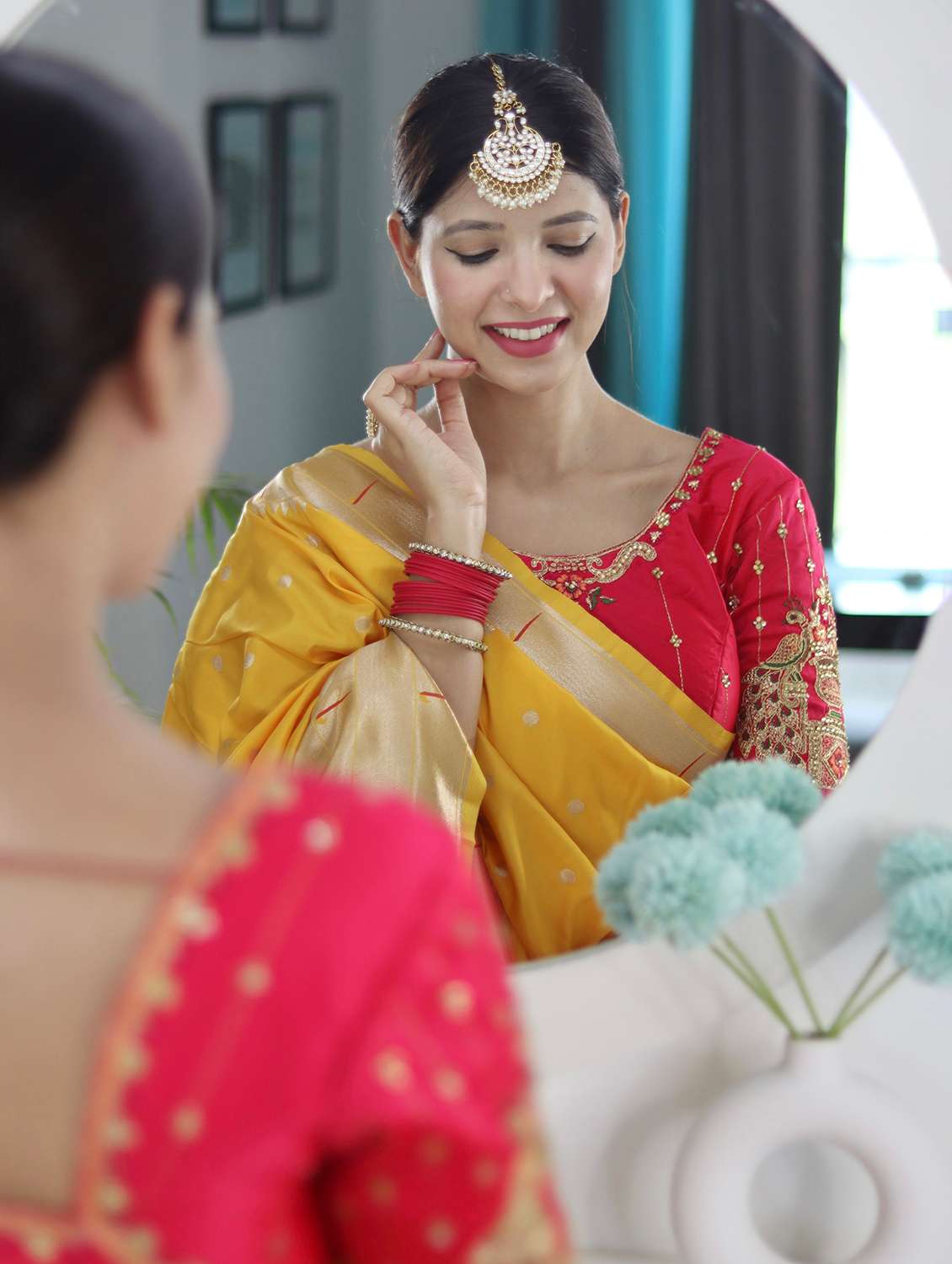 Women Self Design Paithani Saree With Blouse - 22596401 -  Standard Image - 3