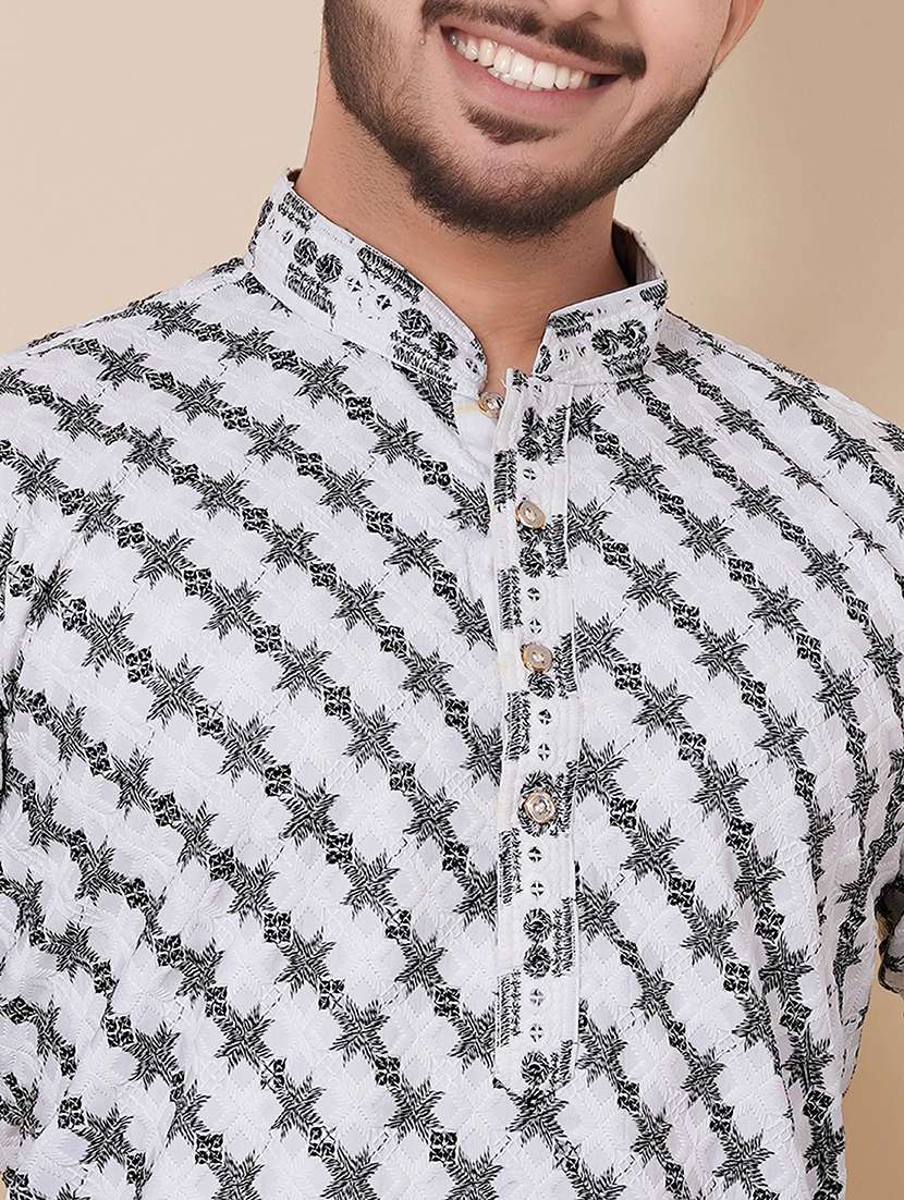 men solid with work mandarin neck long kurta - 22596752 -  Standard Image - 5