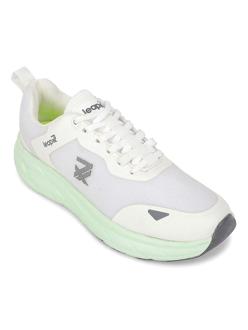 men textured lace up sports shoes