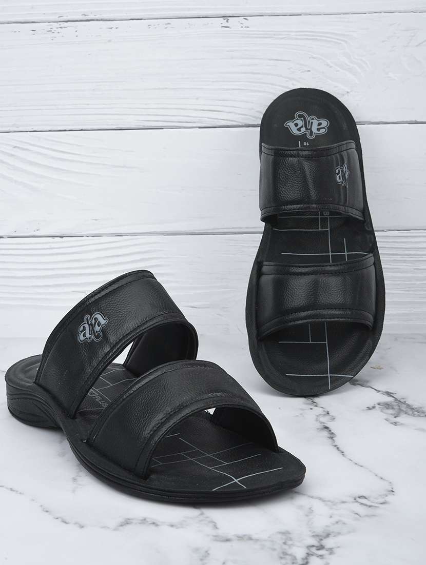 men solid slip on slipper