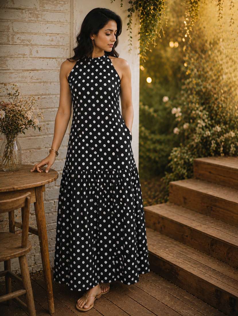 women printed halter neck tiered dress