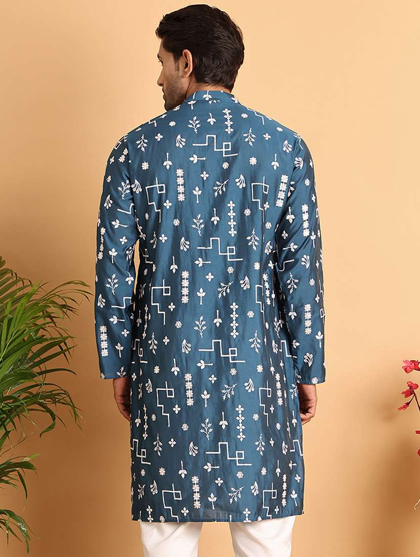 Men Embroidered Mandarin Neck Long Kurta - 22597549 -  Standard Image - 3