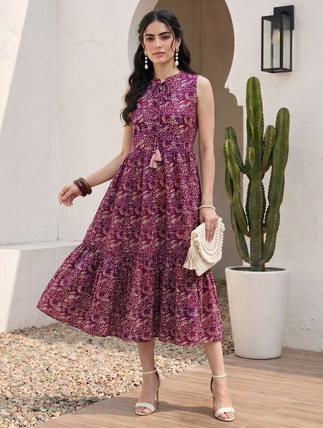 women printed sleeveless tiered dress