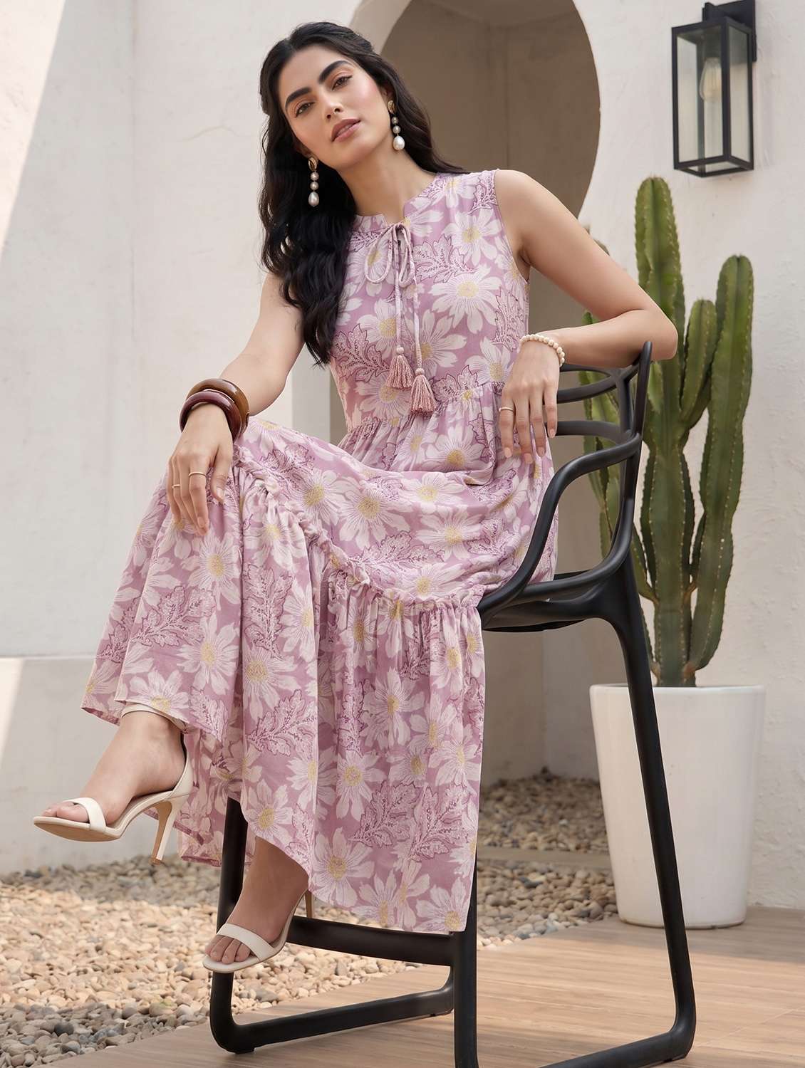 Women Pirnted Sleeveless Tiered Dress - 22597797 -  Standard Image - 5