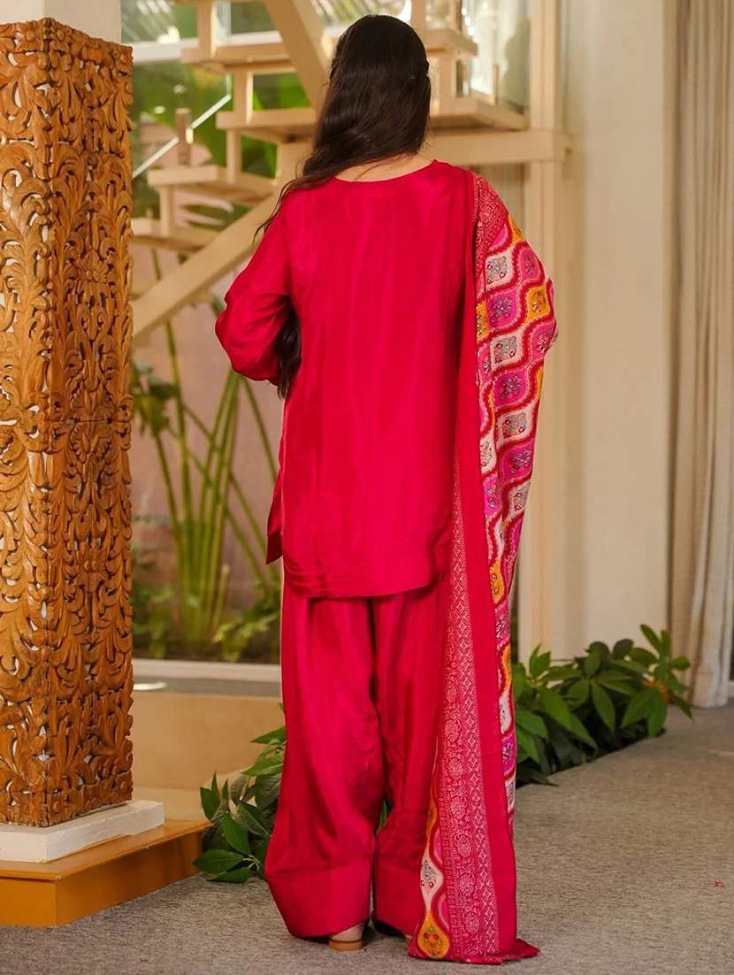 Women Solid Long Sleeves Kurta Salwar Set - 22597944 -  Standard Image - 3