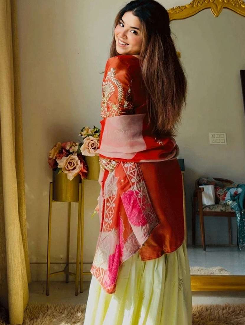 women embroidered long sleeves kurta sharara set - 22598088 -  Standard Image - 3
