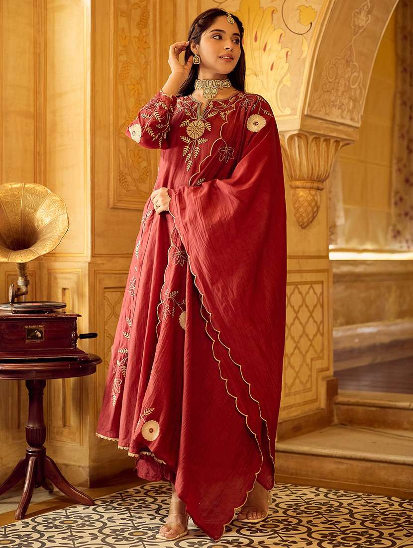 Women Embroidered Long Sleeves Kurta Pant Set With Dupatta - 22598095 -  Standard Image - 3