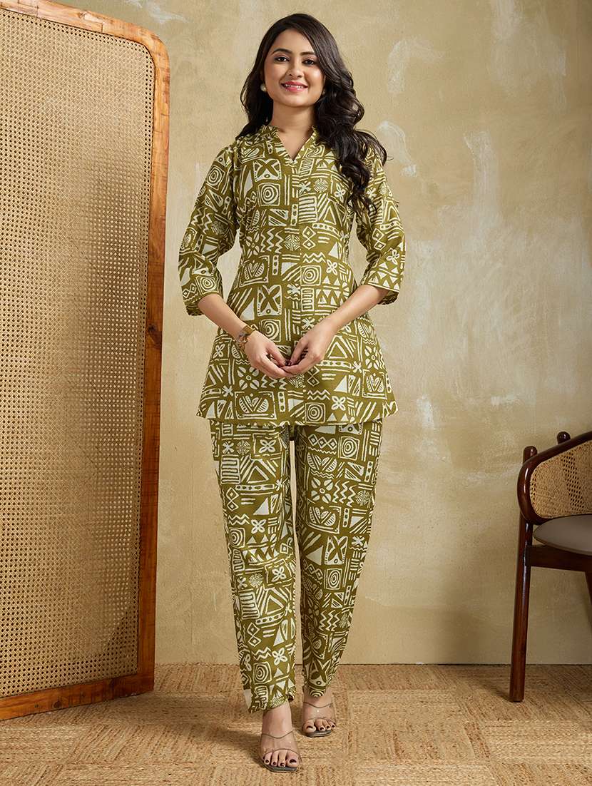 women printed three quarter sleeves ethnic co-ord set