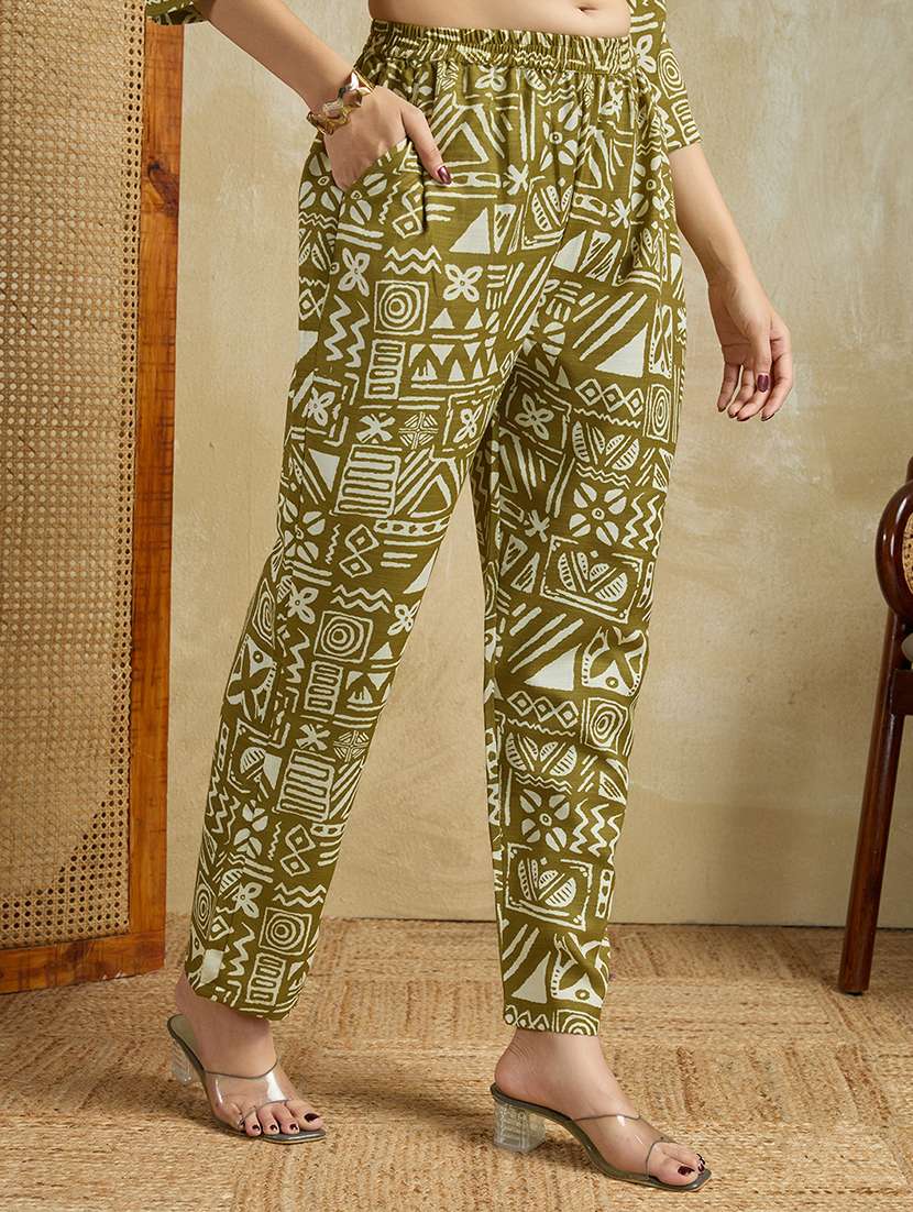 Women Printed Three Quarter Sleeves Ethnic Co-ord Set - 22598153 -  Standard Image - 5