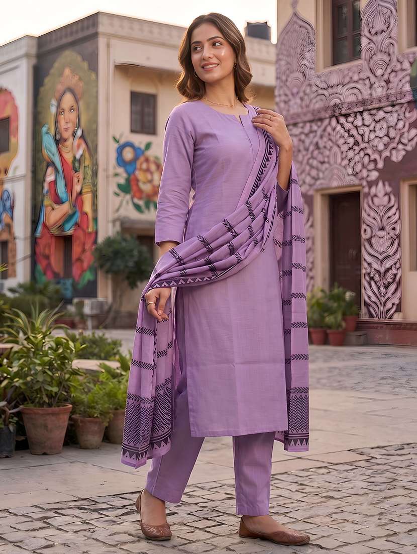 Women Solid Three Quarter Sleeves Kurta Pant Set With Dupatta - 22598366 -  Standard Image - 3