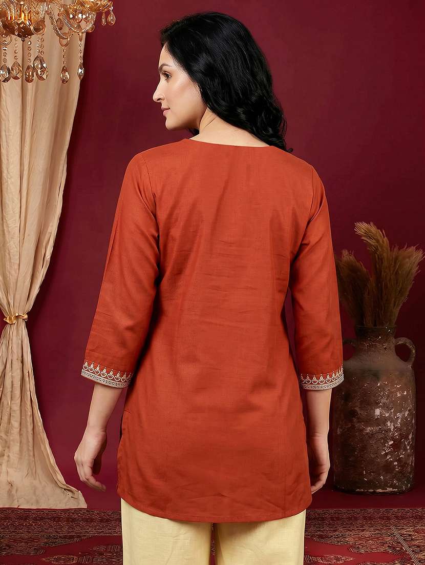 Women Embroidered Three Quarter Sleeves Straight Kurti - 22598426 -  Standard Image - 3