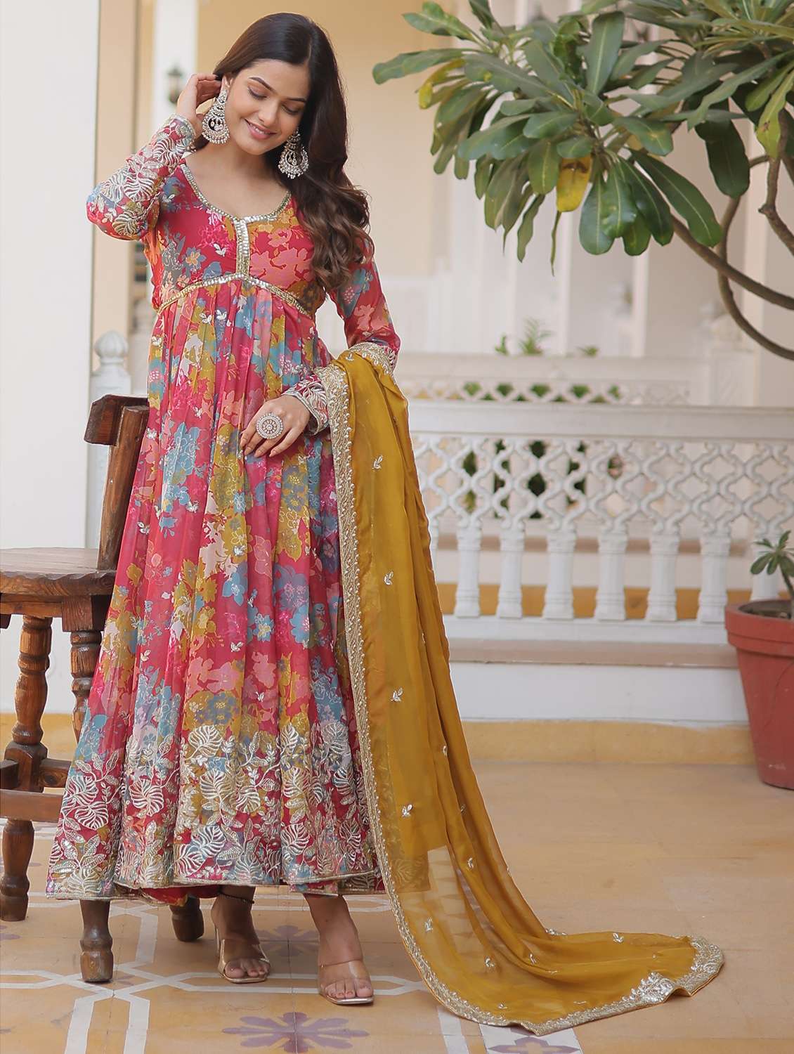 women printed long sleeves kurta dupatta set - 22598497 -  Standard Image - 3