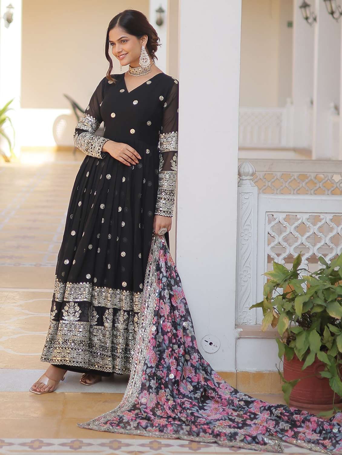 women embroidered long sleeves kurta dupatta set - 22598507 -  Standard Image - 3