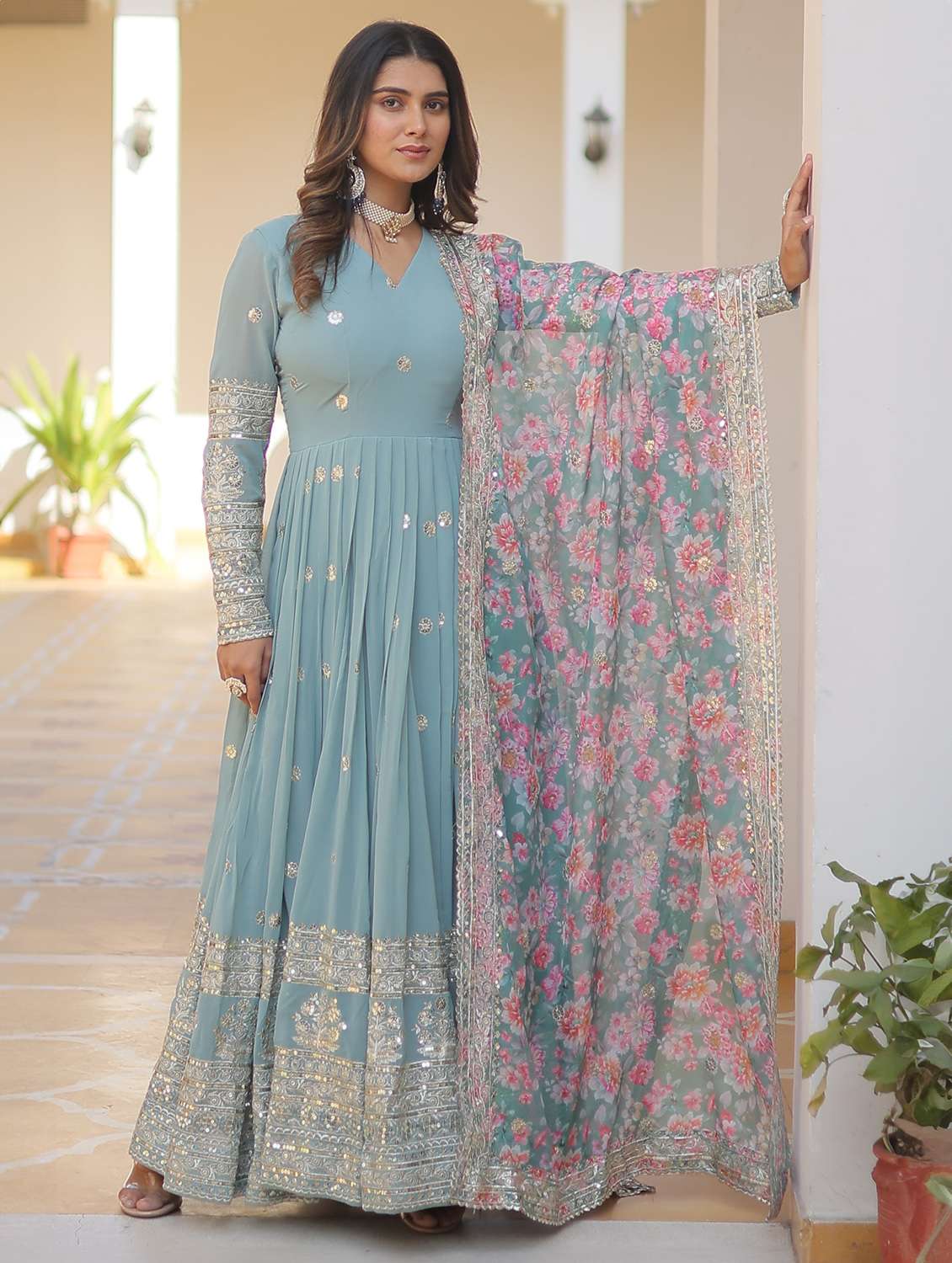 women embroidered long sleeves kurta dupatta set