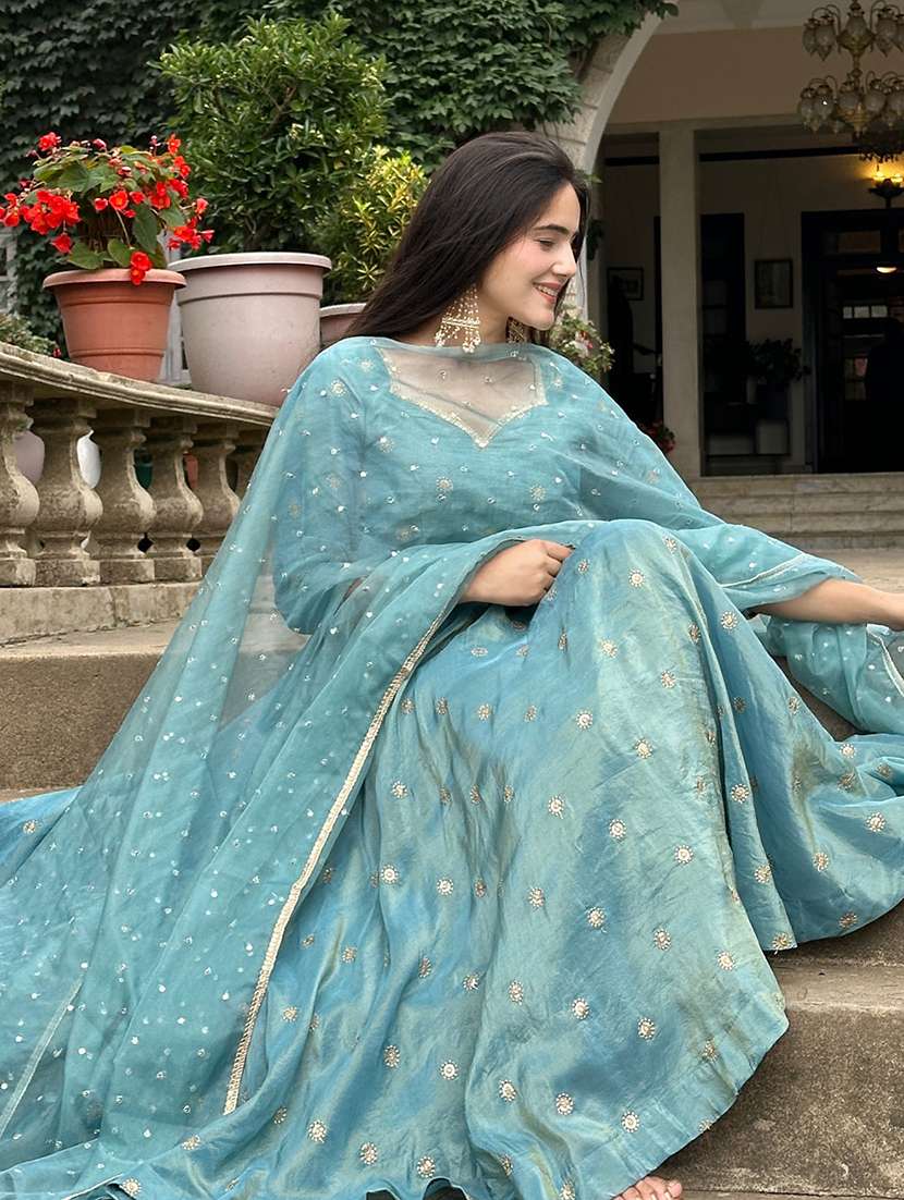 women embroidered long sleeves kurta pant with dupatta set - 22598521 -  Standard Image - 3