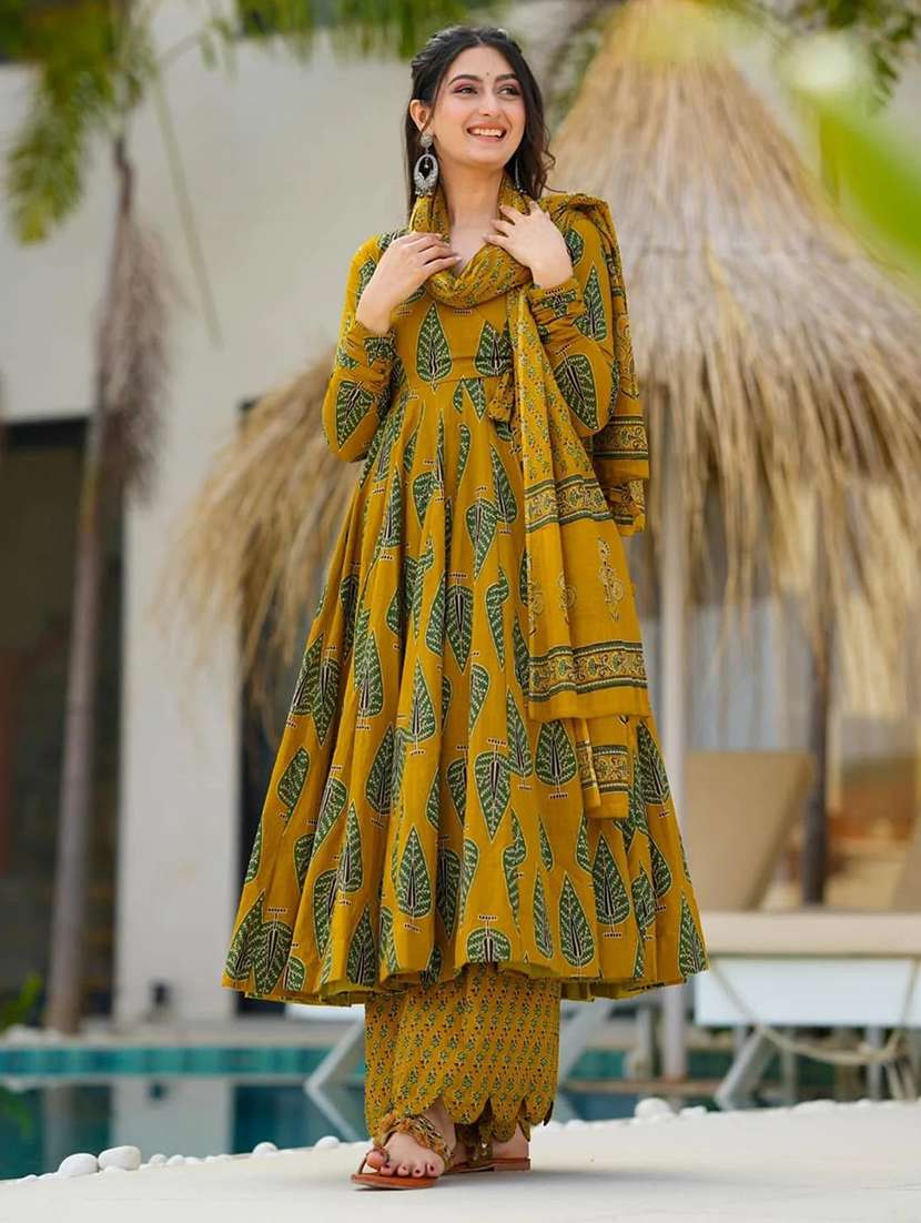 women printed long sleeves kurta palazzo with dupatta set