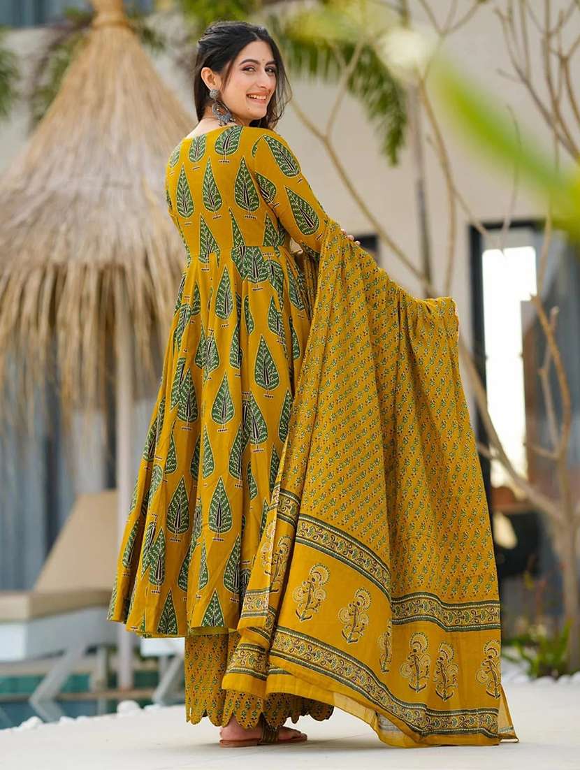 women printed long sleeves kurta palazzo with dupatta set - 22598546 -  Standard Image - 3