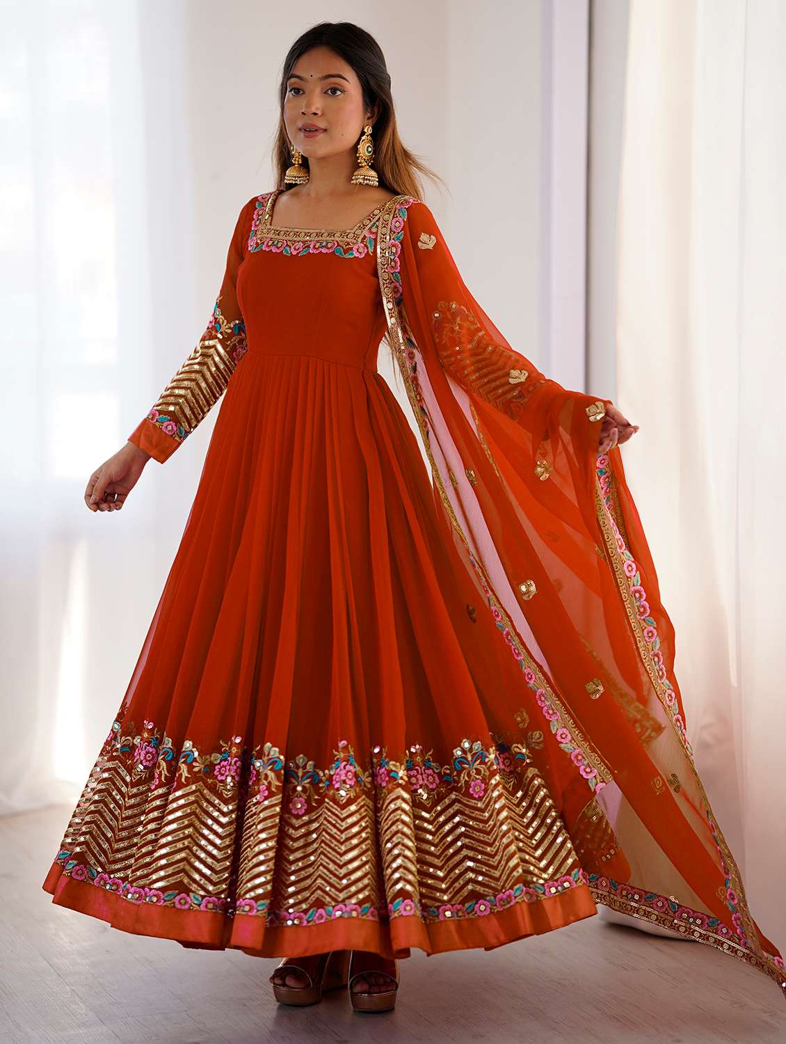 women embroidered long sleeves kurta dupatta set