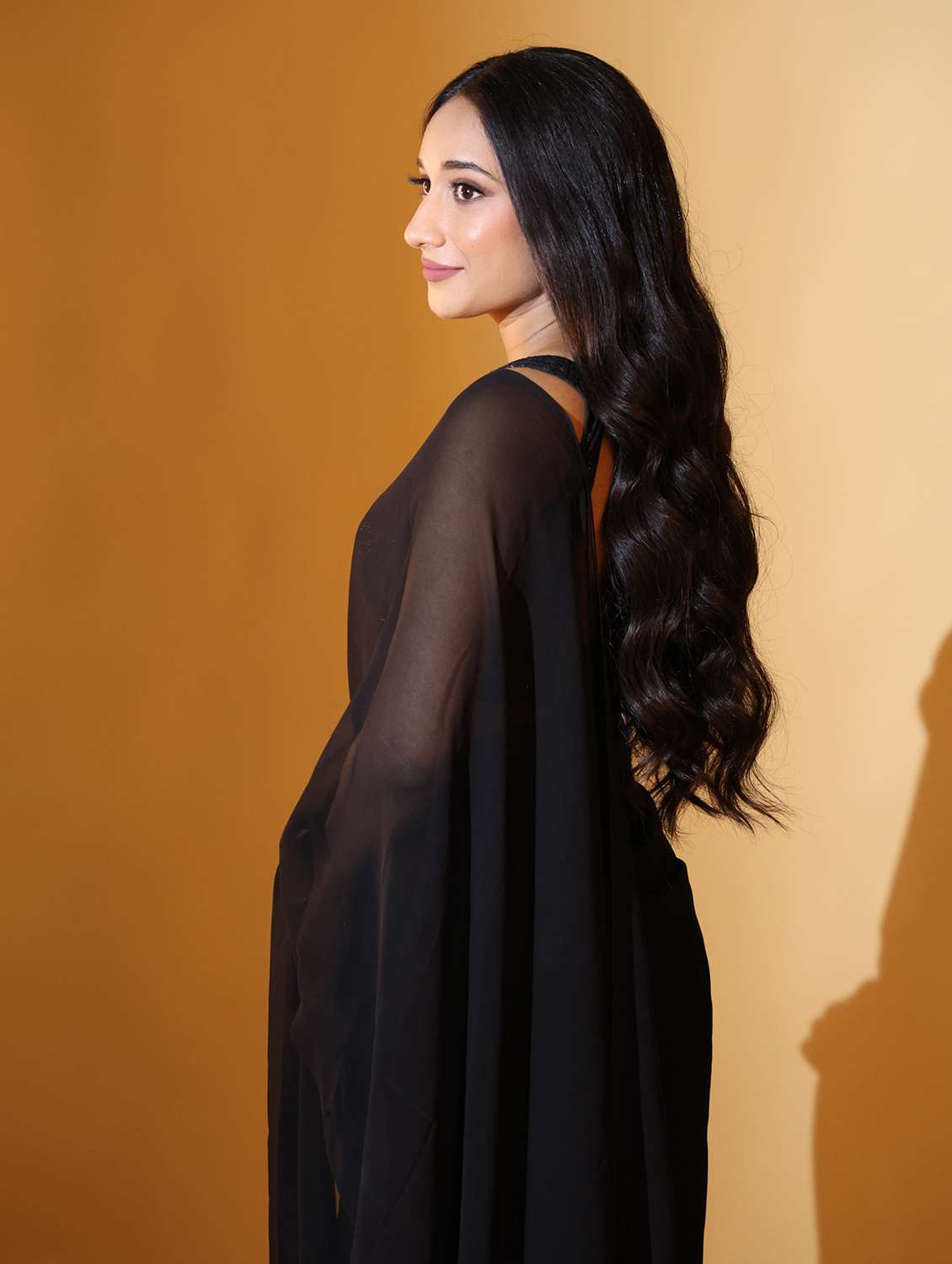 Women Solid Plain Saree With Blouse - 22598941 -  Standard Image - 3