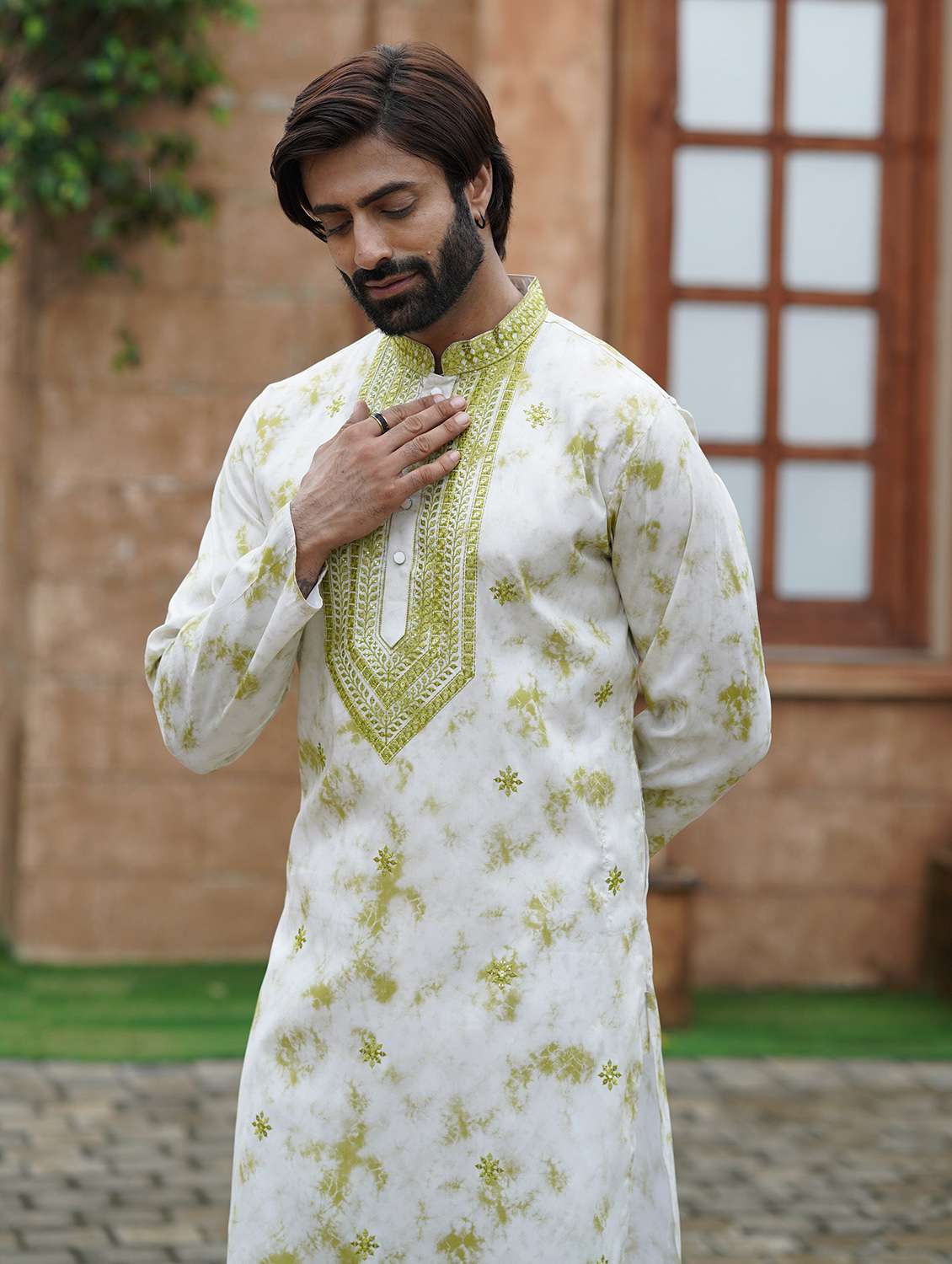 Men Embroidered Mandarin Neck Long Kurta - 22599085 -  Standard Image - 3
