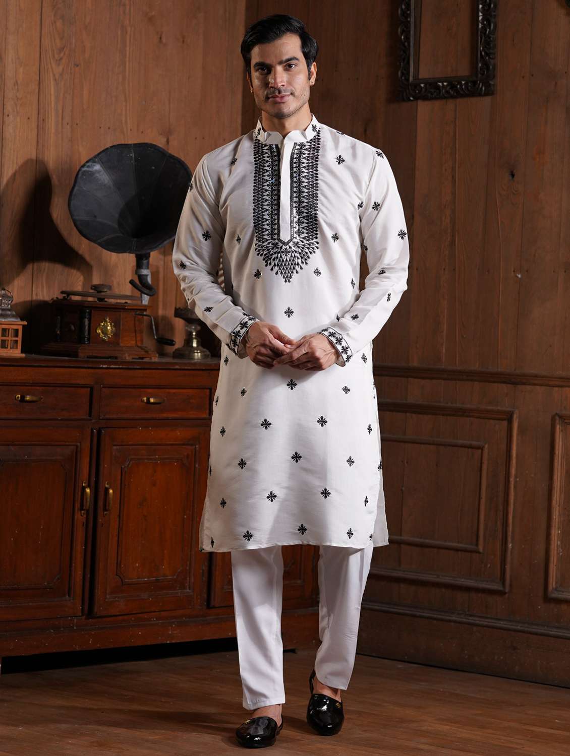men solid with work mandarin neck long kurta