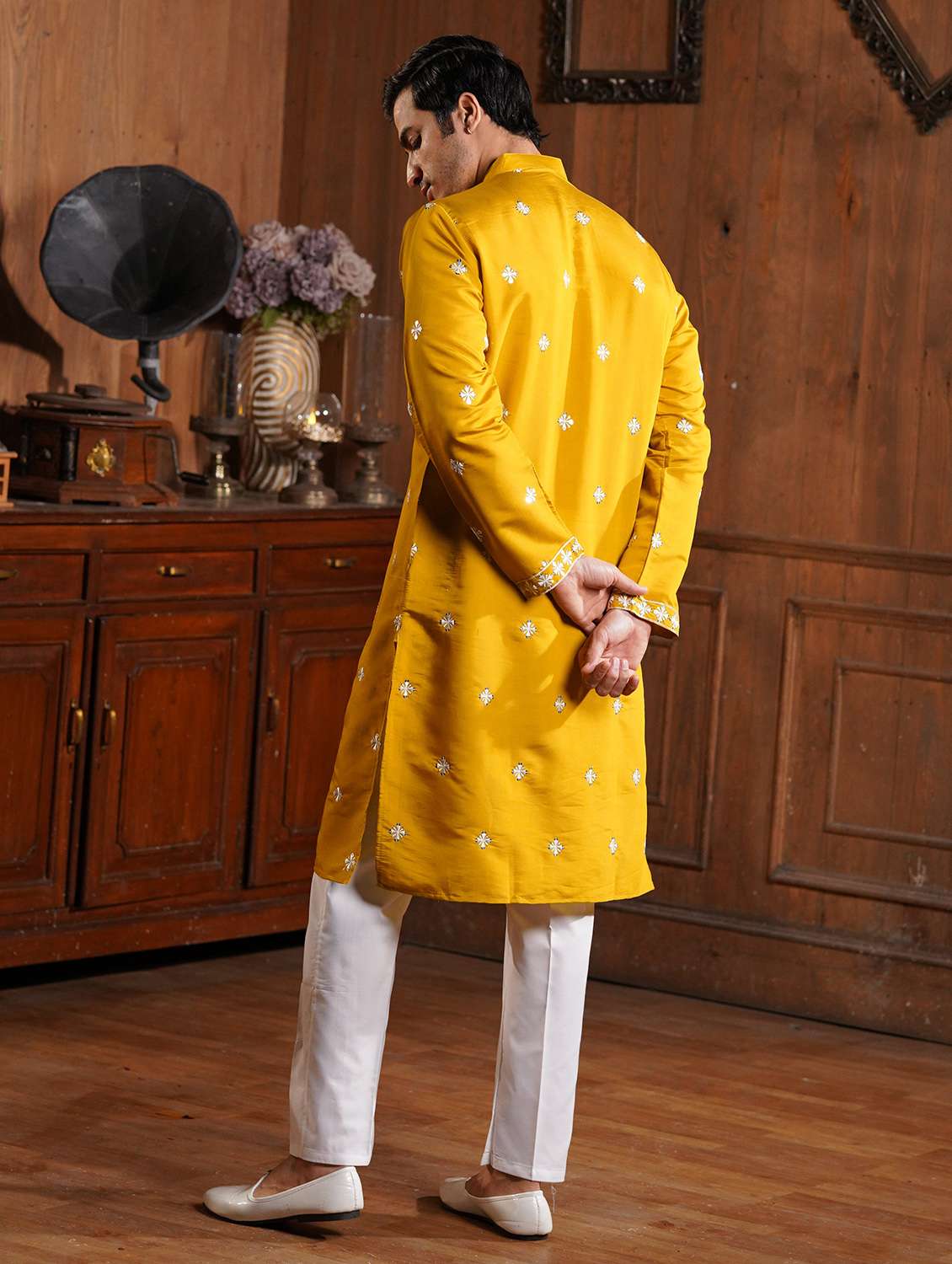 men solid with work mandarin neck long kurta - 22599139 -  Standard Image - 3