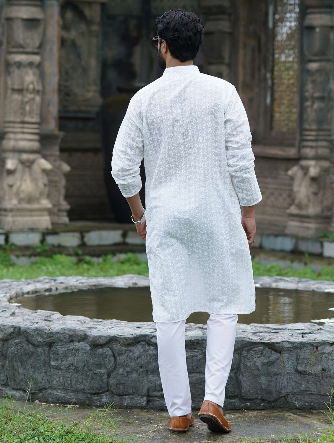 men solid with work mandarin neck long kurta - 22599142 -  Standard Image - 3