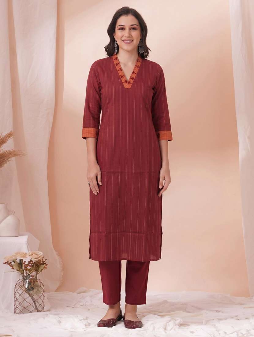 women printed three quarter sleeves straight kurta