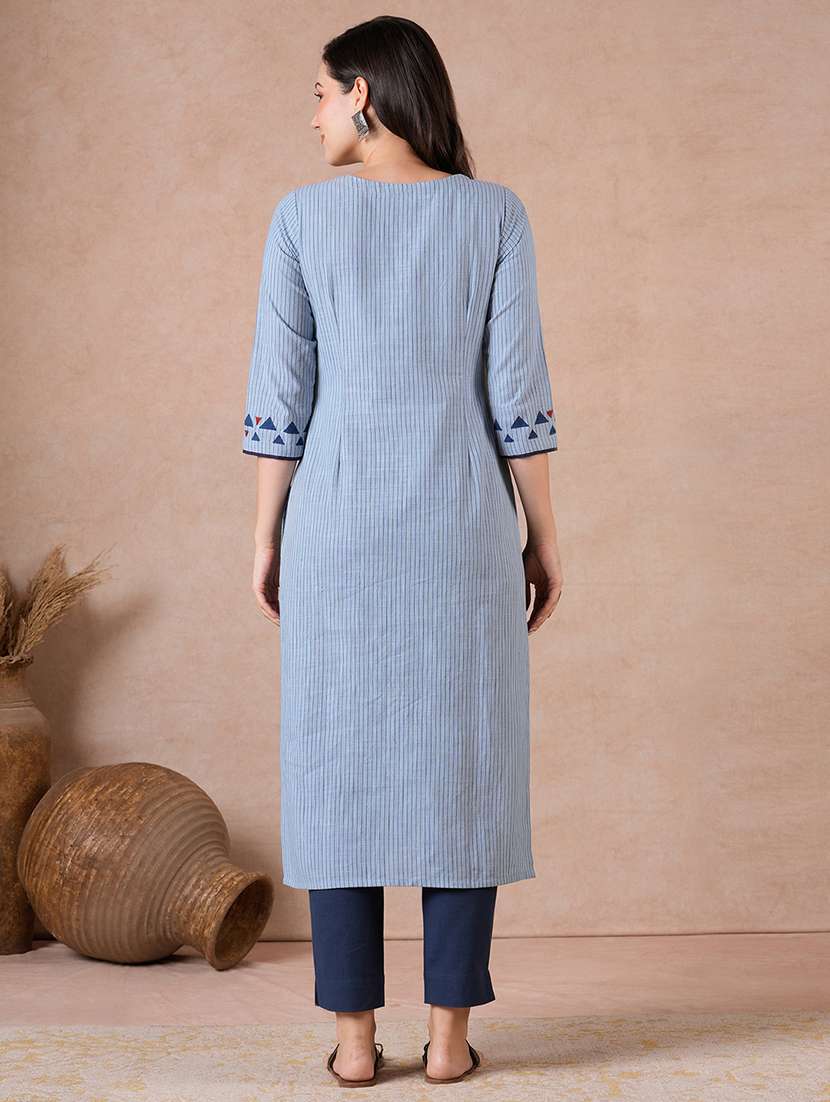 women printed three quarter sleeves straight kurta - 22601144 -  Standard Image - 5