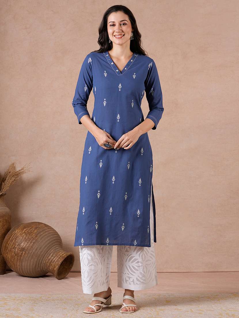 women printed three quarter sleeves straight kurta