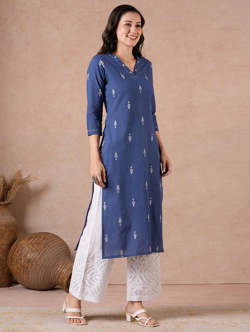 Women Printed Three Quarter Sleeves Straight Kurta - 22601147 -  Standard Image - 3