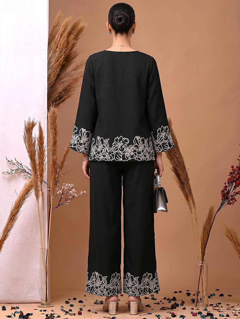 women embroidered long sleeves ethnic co-ord set - 22601982 -  Standard Image - 3