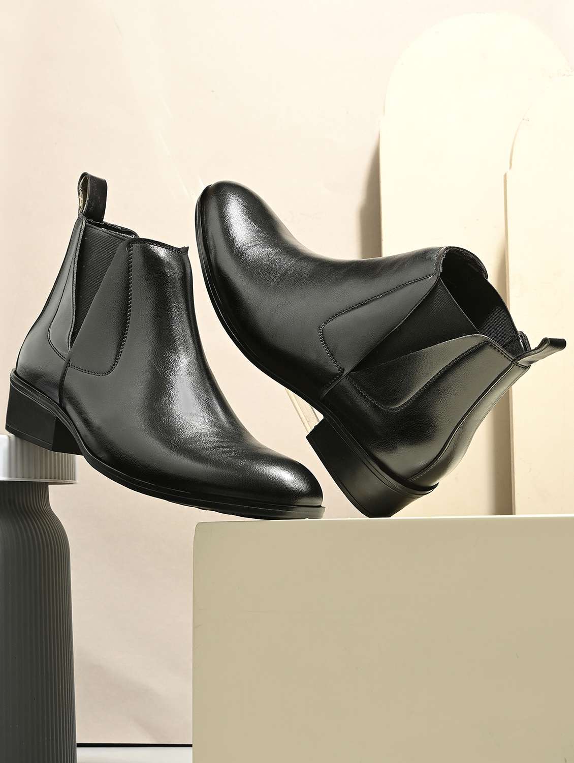 men black slip on boot