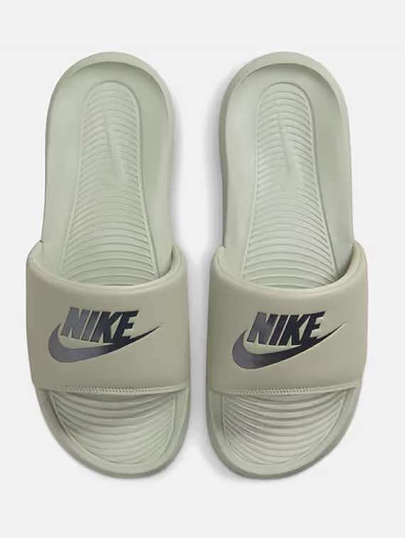 nike victori one slide