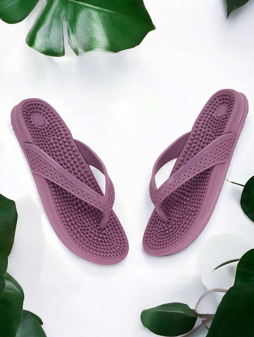women textured toe separator flip flop
