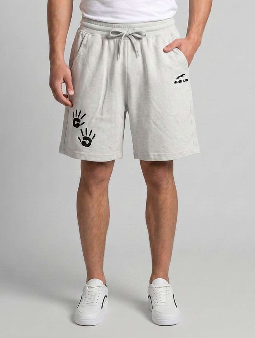 men printed mid rise relaxed fit shorts