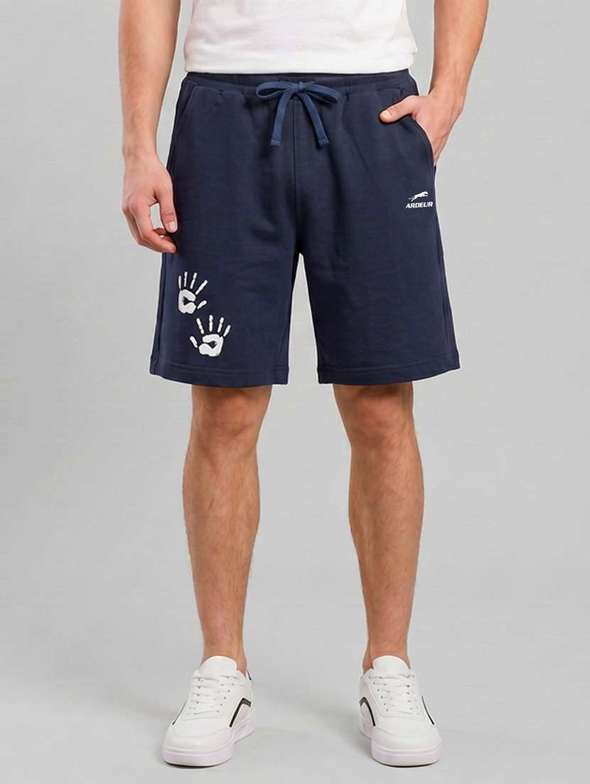 men printed mid rise relaxed fit shorts