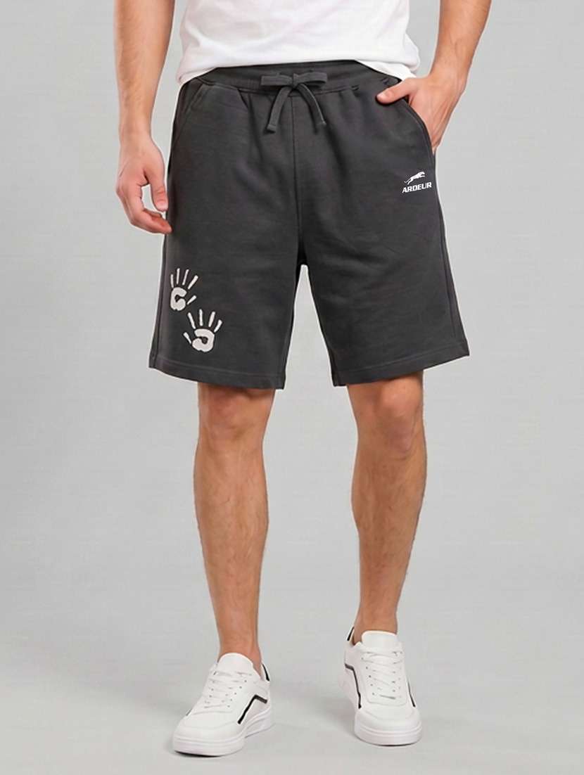 men printed mid rise relaxed fit shorts